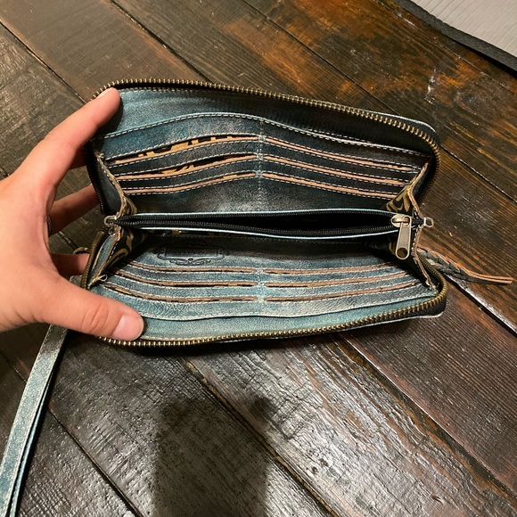 COPY - Tooled Turquoise leather wallet - Picture 3 of 3